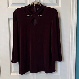 # CHICO'S Travelers L (Sz 2) Burgundy X-neck Long Sleeve Slinky Top